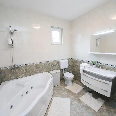 Holiday home Slavica *